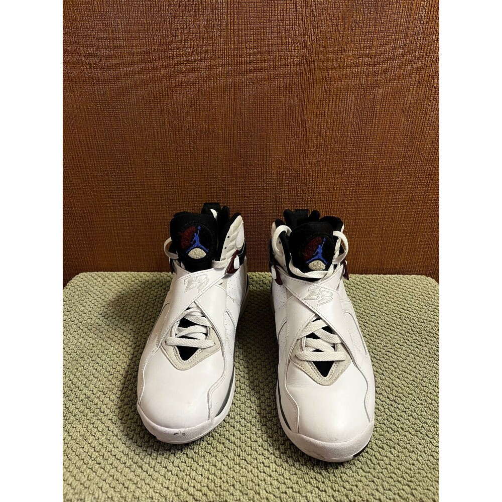 Nike Women’s Jordan 8 Retro Burgundy Bugs Bunny Pheonix Size 10.5 (Men's 9)